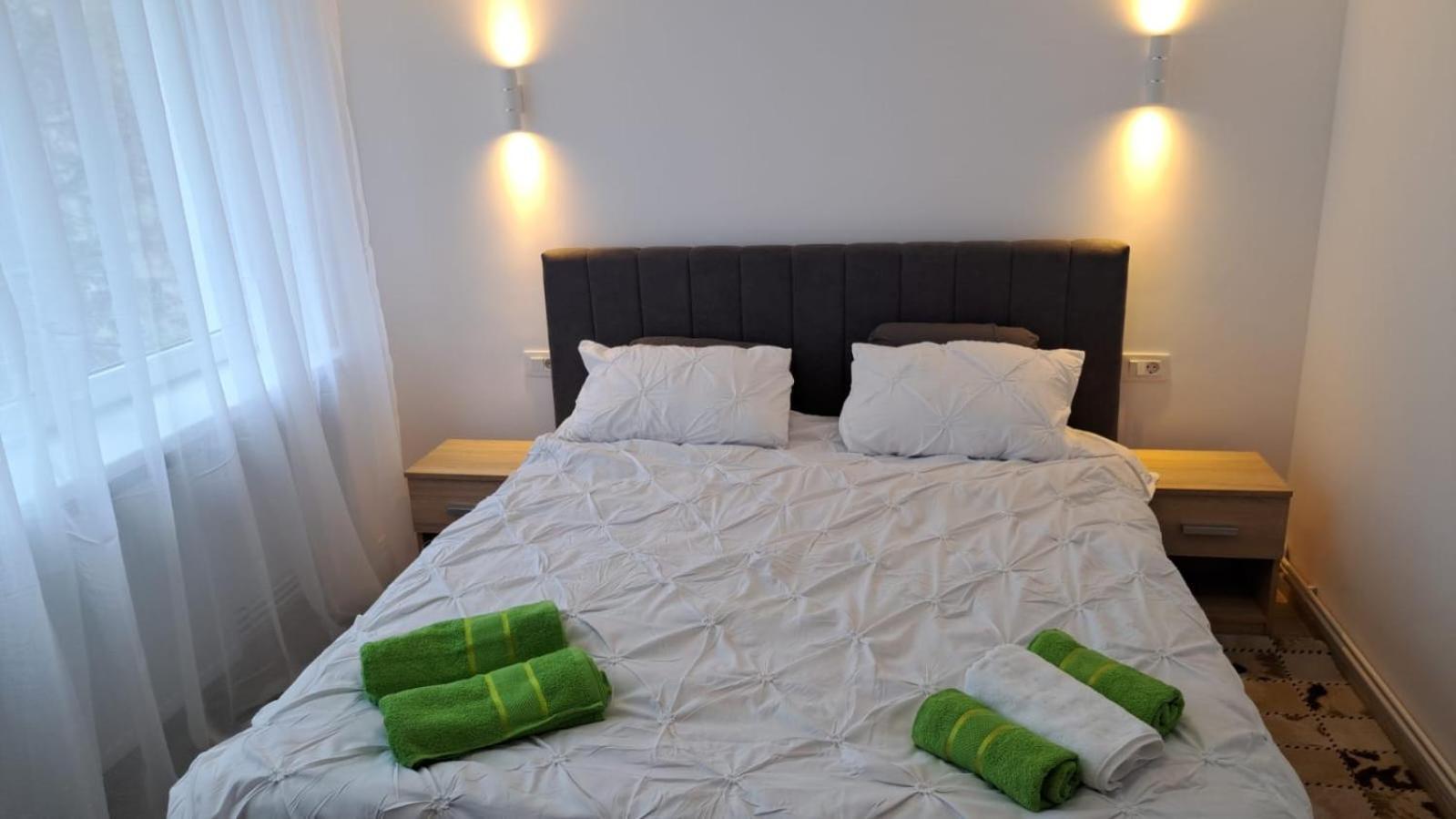 Apartament Kitty Centrul Istoric Craiova Exterior photo